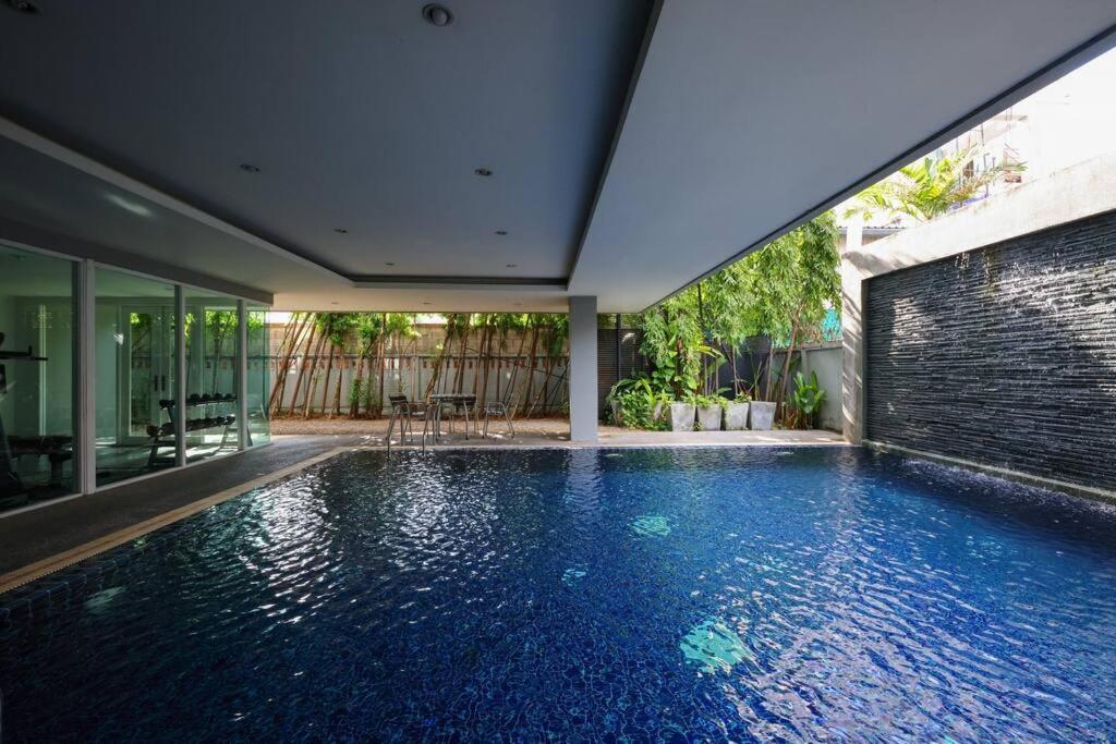 Luxury Living In Heart Of Nimman Apartment Chiang Mai Luaran gambar