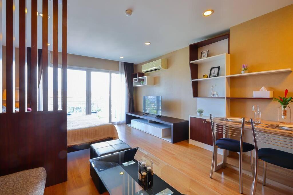 Luxury Living In Heart Of Nimman Apartment Chiang Mai Luaran gambar