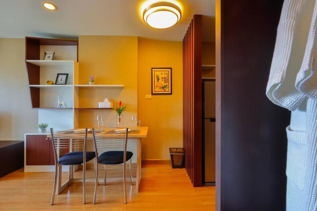 Luxury Living In Heart Of Nimman Apartment Chiang Mai Luaran gambar