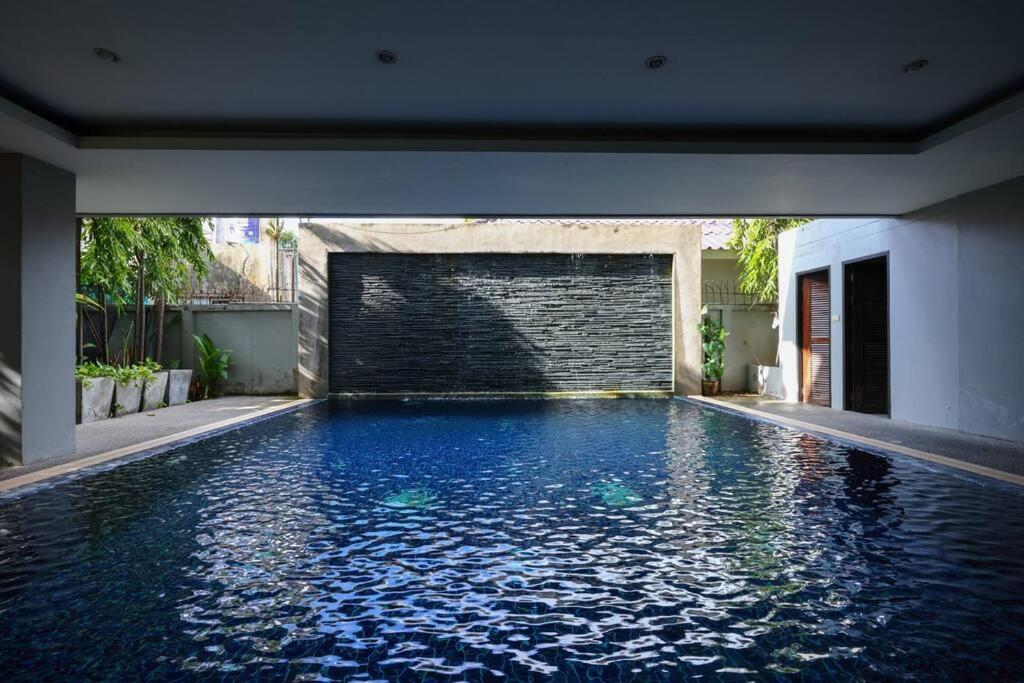 Luxury Living In Heart Of Nimman Apartment Chiang Mai Luaran gambar