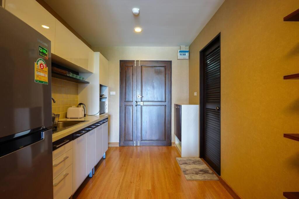Luxury Living In Heart Of Nimman Apartment Chiang Mai Luaran gambar
