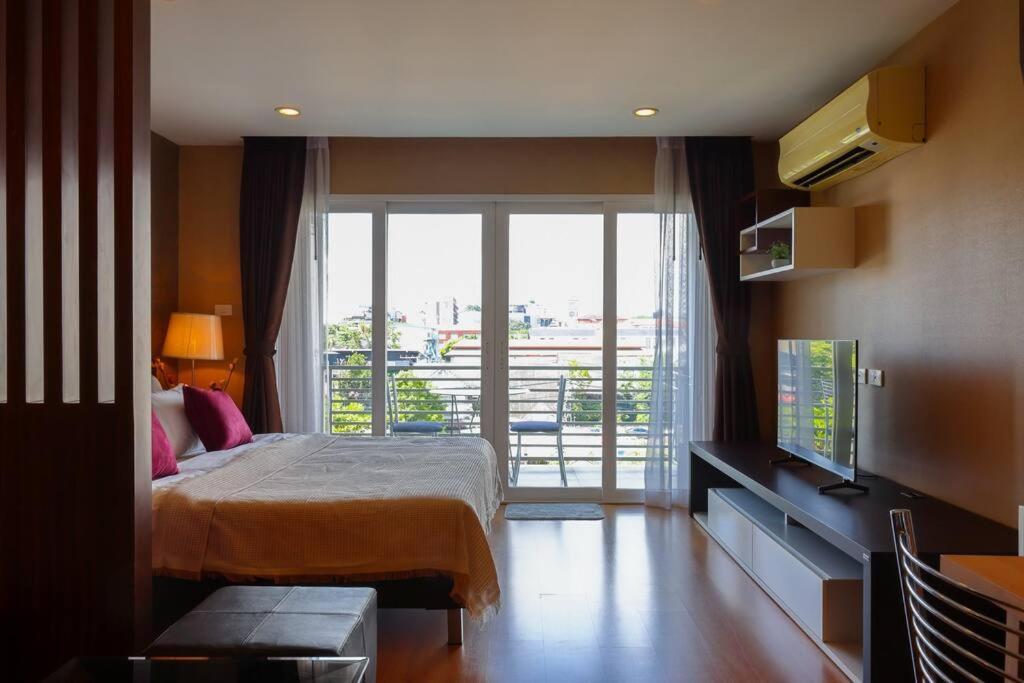 Luxury Living In Heart Of Nimman Apartment Chiang Mai Luaran gambar